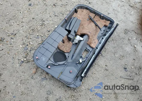 2000 Toyota Camry Solara Se z USA, uszkodzony, nr VIN 2T1CF22P0YC277542